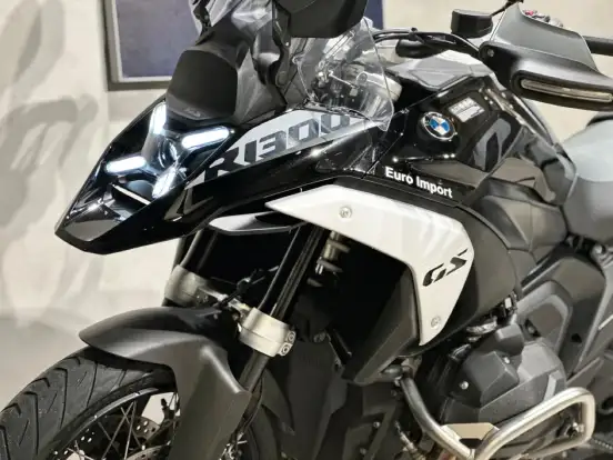 BMW-R 1300 GS TRIPLE BLACK BMW-R 1300 GS TRIPLE BLACK-2025