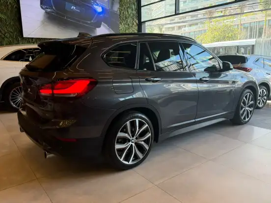 BMW-X1-2.0 16V TURBO ACTIVEFLEX SDRIVE20I GP 4P AUTOMÁTICO BMW-X1-2022