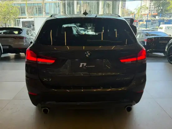 BMW-X1-2022