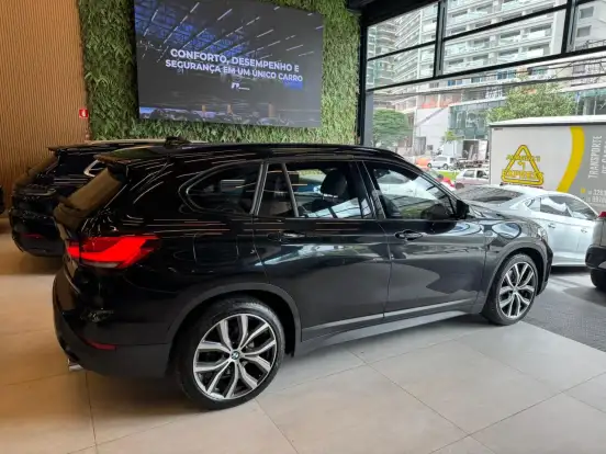 BMW-X1-2022