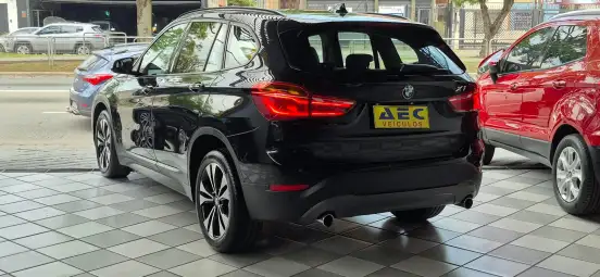 BMW-X1-2.0 16V TURBO ACTIVEFLEX SDRIVE20I X-LINE 4P AUTOMÁTICO BMW-X1-2016