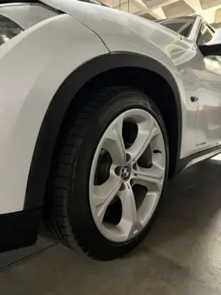 BMW-X1-2012
