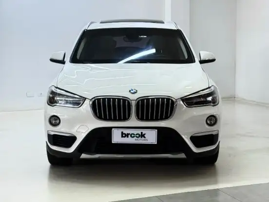 BMW-X1-2.0 16V TURBO GASOLINA SDRIVE20I GP 4P AUTOMÁTICO BMW-X1-2016