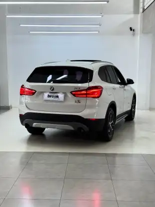 BMW-X1-2.0 16V TURBO GASOLINA SDRIVE20I GP 4P AUTOMÁTICO BMW-X1-2016