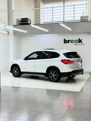 BMW-X1-2.0 16V TURBO GASOLINA SDRIVE20I GP 4P AUTOMÁTICO BMW-X1-2016