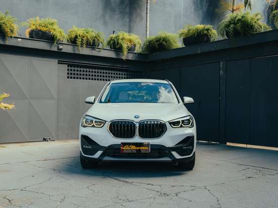 BMW-X1-2.0 16V TURBO ACTIVEFLEX SDRIVE20I GP 4P AUTOMÁTICO BMW-X1-2020