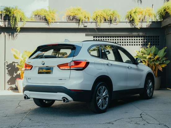 BMW-X1-2.0 16V TURBO ACTIVEFLEX SDRIVE20I GP 4P AUTOMÁTICO BMW-X1-2020