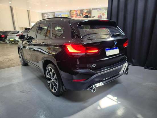 BMW-X1-2.0 16V TURBO ACTIVEFLEX SDRIVE20I GP PLUS 4P AUTOMÁTICO BMW-X1-2022