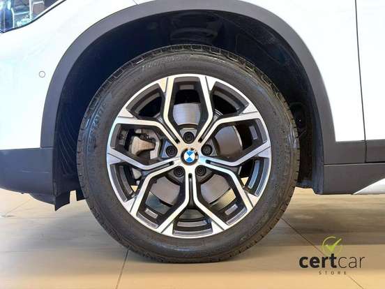 BMW-X1-2021