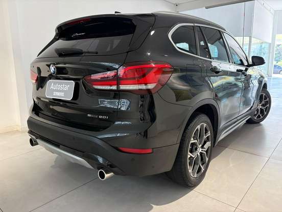 BMW-X1-2.0 16V TURBO ACTIVEFLEX SDRIVE20I X-LINE 4P AUTOMÁTICO BMW-X1-2020