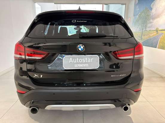 BMW-X1-2.0 16V TURBO ACTIVEFLEX SDRIVE20I X-LINE 4P AUTOMÁTICO BMW-X1-2020
