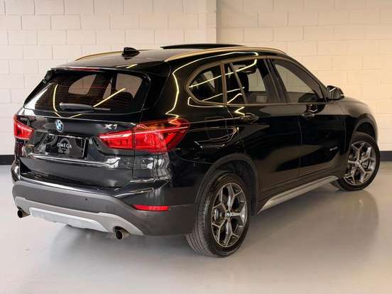 BMW-X1-2.0 16V TURBO ACTIVEFLEX SDRIVE20I X-LINE 4P AUTOMÁTICO BMW-X1-2017