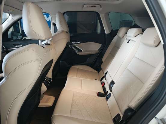 BMW-X1-2024