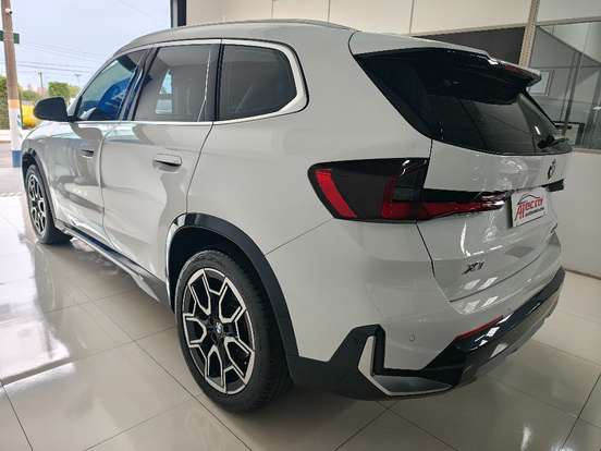 BMW-X1-2024