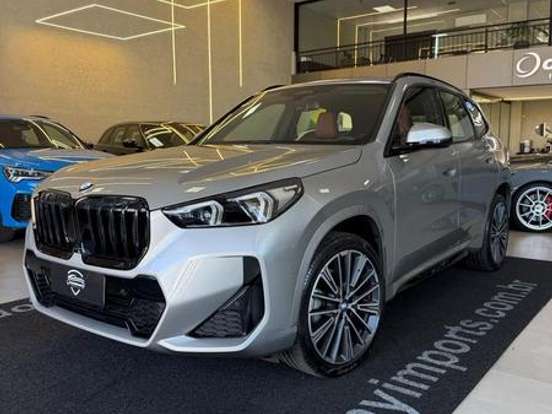 BMW-X1-2.0 16V TURBO GASOLINA SDRIVE20I X-LINE STEPTRONIC BMW-X1-2025
