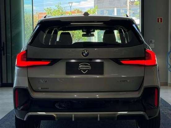BMW-X1-2.0 16V TURBO GASOLINA SDRIVE20I X-LINE STEPTRONIC BMW-X1-2025