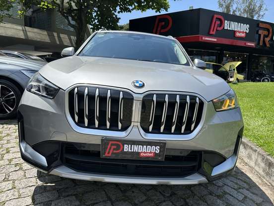 BMW-X1-2024