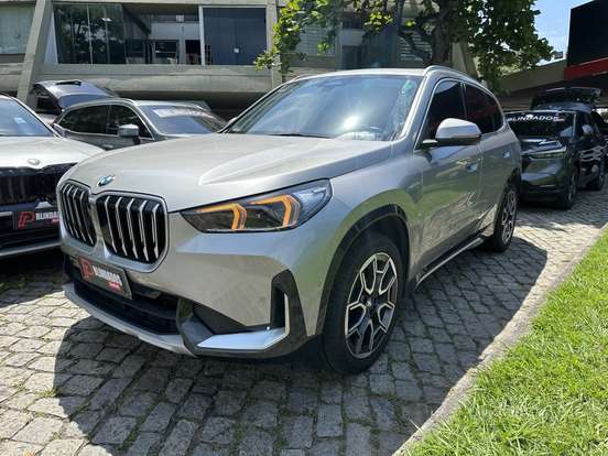 BMW-X1-2024