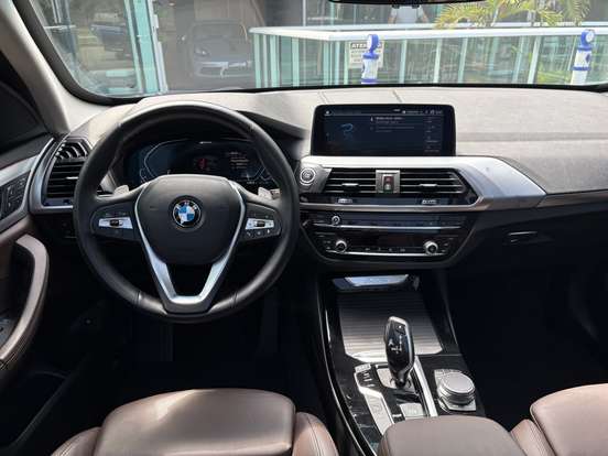 BMW-X3-2021