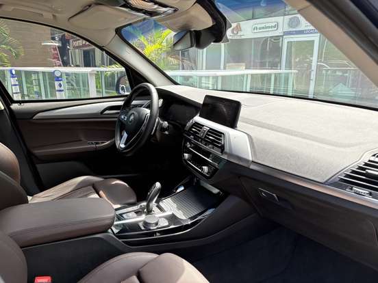BMW-X3-2021