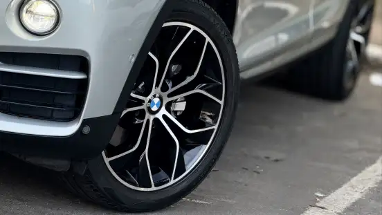 BMW-X4-2015
