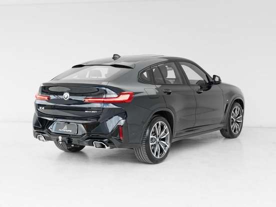 BMW-X4-2023