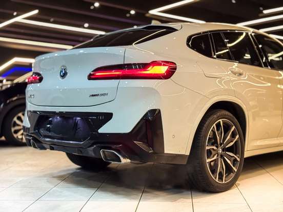 BMW-X4-2.0 16V GASOLINA XDRIVE30I M SPORT STEPTRONIC BMW-X4-2023