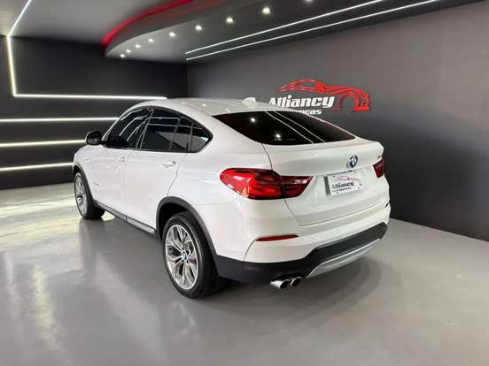 BMW-X4-2.0 28I X LINE 4X4 16V TURBO GASOLINA 4P AUTOMÁTICO BMW-X4-2016