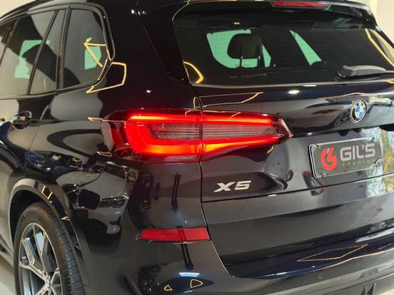 BMW-X5-2020
