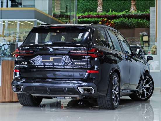BMW-X5-3.0 I6 TURBO HÍBRIDO XDRIVE50E M SPORT AUTOMÁTICO BMW-X5-2023