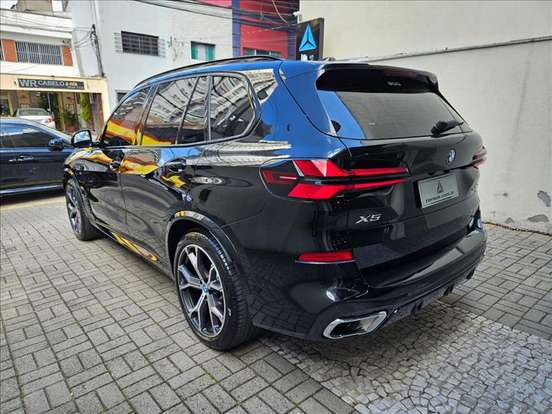 BMW-X5-2023