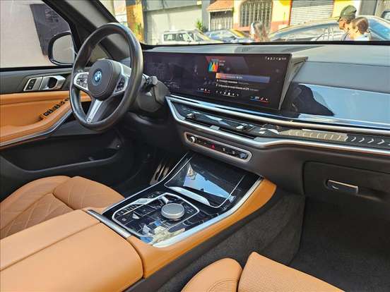 BMW-X5-3.0 I6 TURBO HÍBRIDO XDRIVE50E M SPORT AUTOMÁTICO BMW-X5-2023