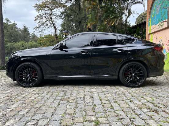 BMW-X6-3.0 TWINPOWER GASOLINA XDRIVE40I M SPORT DARK EDITION AUTOMÁTICO BMW-X6-2025