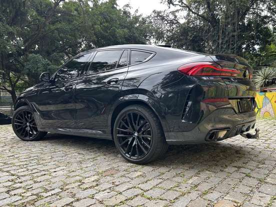 BMW-X6-3.0 TWINPOWER GASOLINA XDRIVE40I M SPORT DARK EDITION AUTOMÁTICO BMW-X6-2025