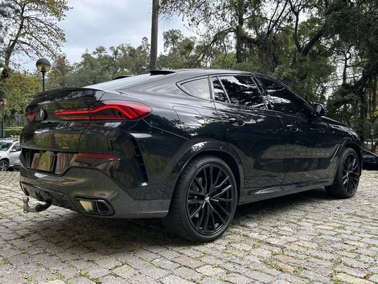 BMW-X6-3.0 TWINPOWER GASOLINA XDRIVE40I M SPORT DARK EDITION AUTOMÁTICO BMW-X6-2025