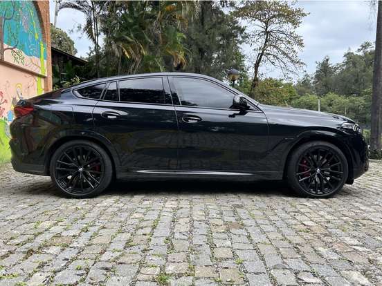 BMW-X6-3.0 TWINPOWER GASOLINA XDRIVE40I M SPORT DARK EDITION AUTOMÁTICO BMW-X6-2025