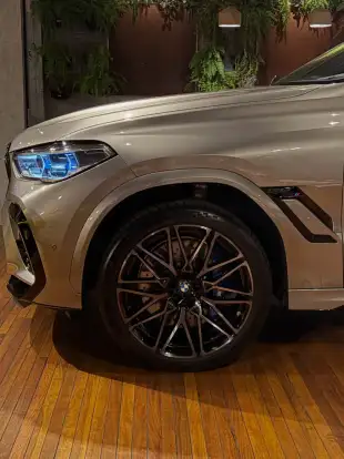 BMW-X6-4.4 V8 BITURBO GASOLINA M COMPETITION AUTOMÁTICO BMW-X6-2023