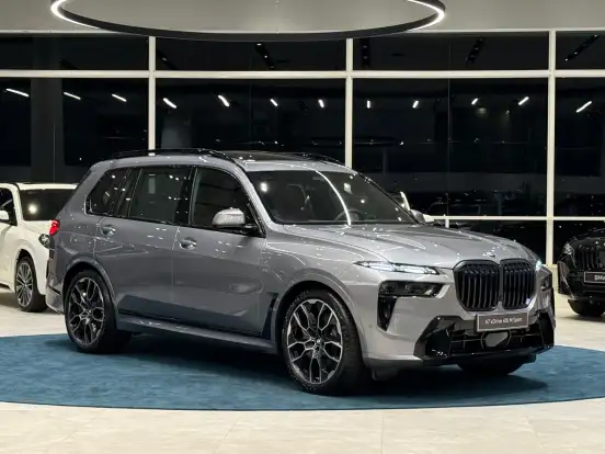 BMW-X7-2025