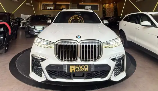 BMW-X7-2021