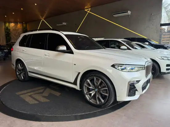 BMW-X7-4.4 V8 GASOLINA M50i STEPTRONIC BMW-X7-2021