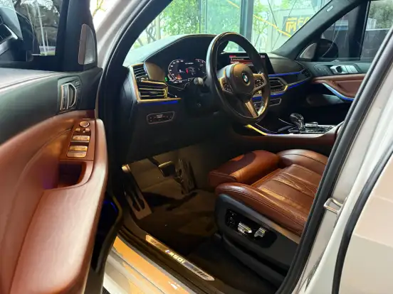 BMW-X7-4.4 V8 GASOLINA M50i STEPTRONIC BMW-X7-2021