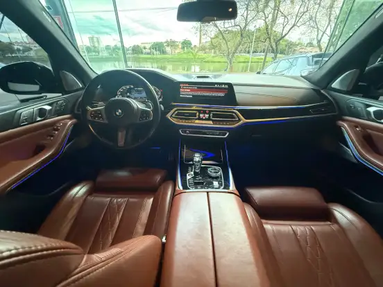 BMW-X7-4.4 V8 GASOLINA M50i STEPTRONIC BMW-X7-2021