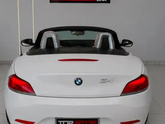 BMW-Z4-2.5 I6 GASOLINA SDRIVE23I AUTOMÁTICO BMW-Z4-2009