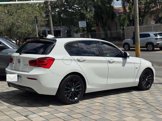 BMW-120i-2015