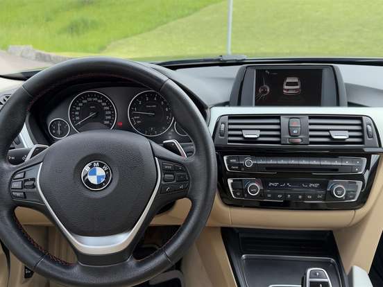 BMW-320i-2.0 SPORT GP 16V TURBO ACTIVE FLEX 4P AUTOMÁTICO BMW-320i-2017