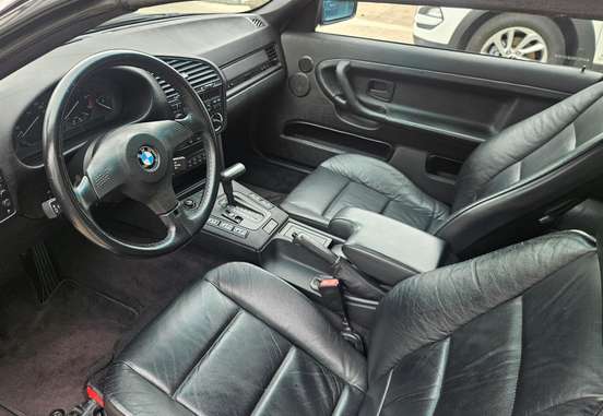 BMW-325i-1994