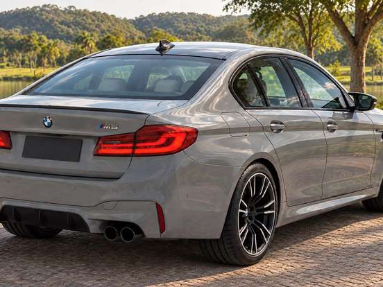BMW-M5-4.4 V8 TWIN POWER M XDRIVE STEPTRONIC BMW-M5-2019