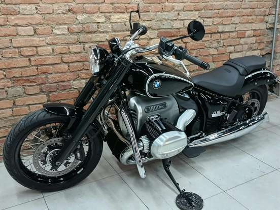 BMW-R 18-2022
