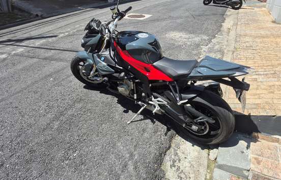 BMW-S 1000 R-2018
