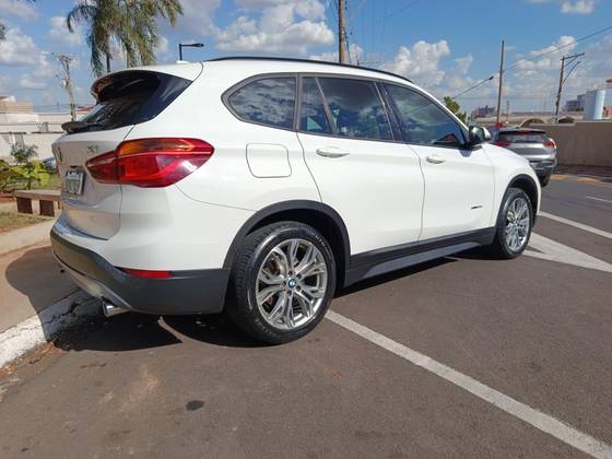BMW X1 2.0 16V Turbo Activeflex Sdrive20I 4P Automático